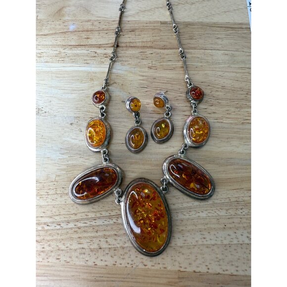 Amber Necklace & Earring Set With Silver Details - Picture 4 of 16